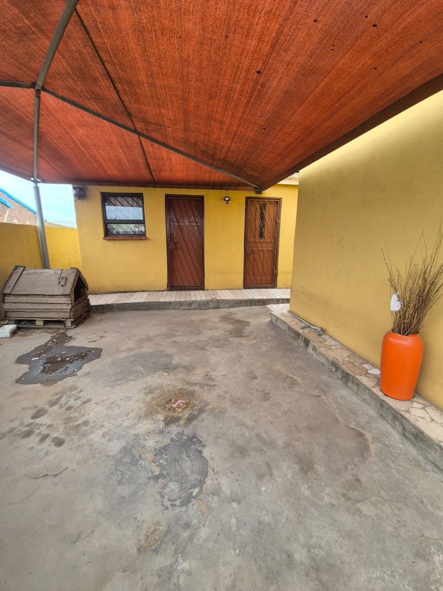 3 Bedroom Property for Sale in Kwazakhele Eastern Cape